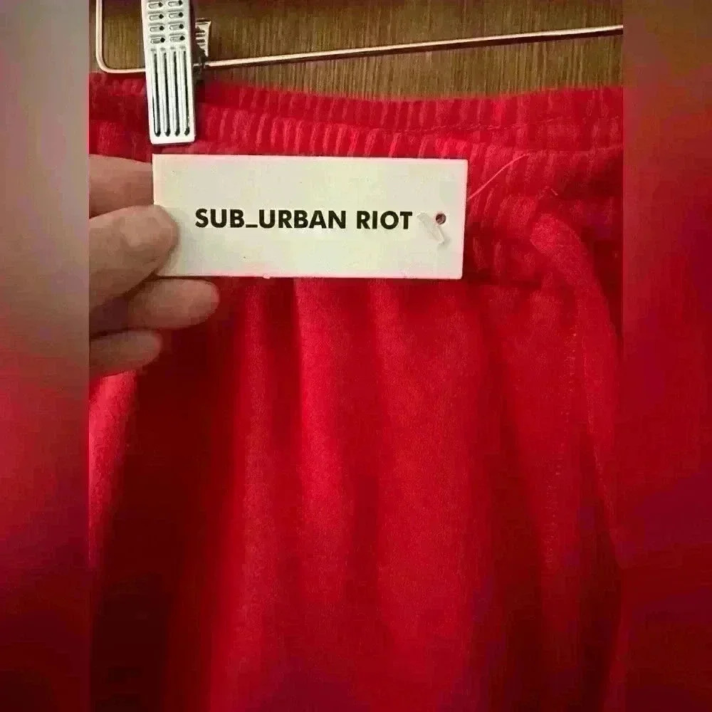 [SET] NWT Sub_urban Riot Chill Willow Sweatshirt & Matching Joggers - Picture 2 of 10